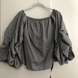 BEAUTIFUL PETERSYN TOP xs/s puffed bell sleeves long sleeve